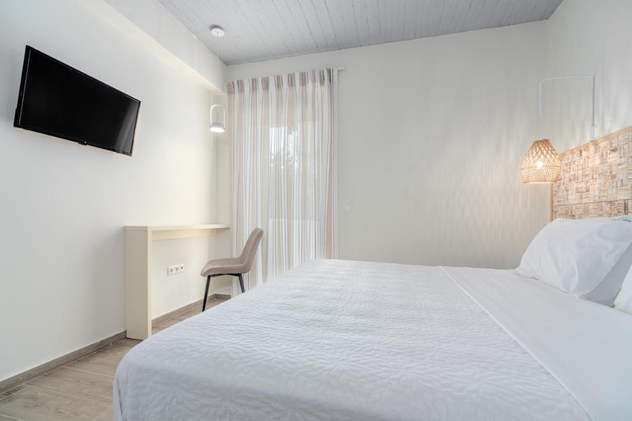 Costa Vasia Boutique Apartments Врахаті Екстер'єр фото